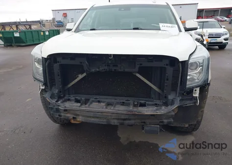 2015 GMC Yukon Denali z USA, uszkodzony, nr VIN 1GKS2CKJ7FR673791